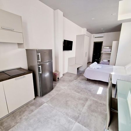 Marebed Apartments & Rooms Porto Cesareo Exteriör bild