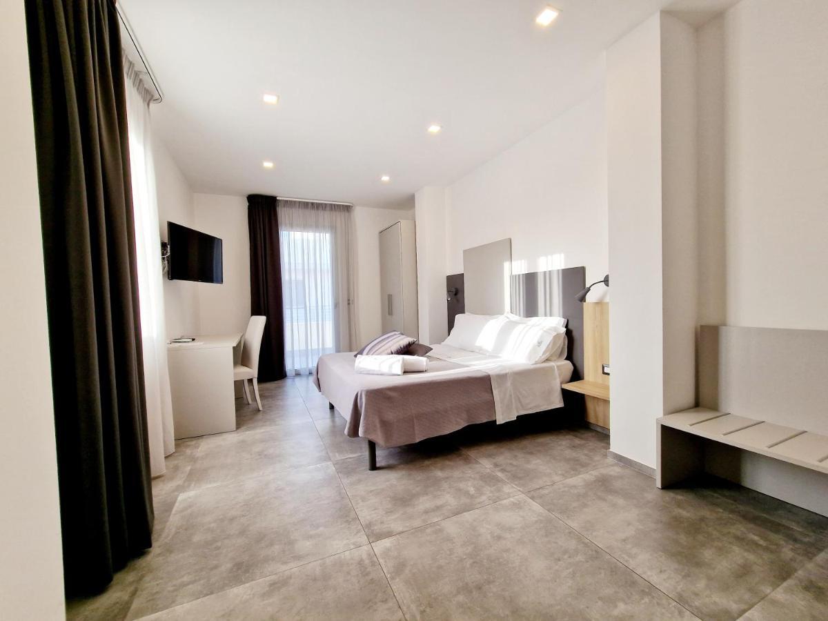 Marebed Apartments & Rooms Porto Cesareo Exteriör bild